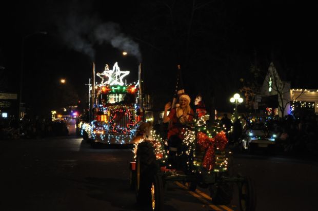 Calistoga Lighted Tractor Parade 2014